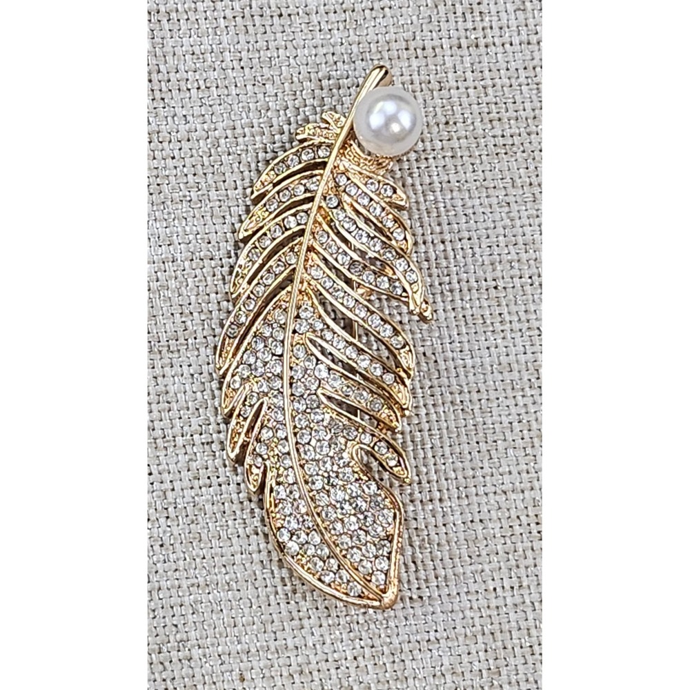 Feather Brooch Pin Women OS Gold Tone Rhinestone Faux Pearl Plume Glam